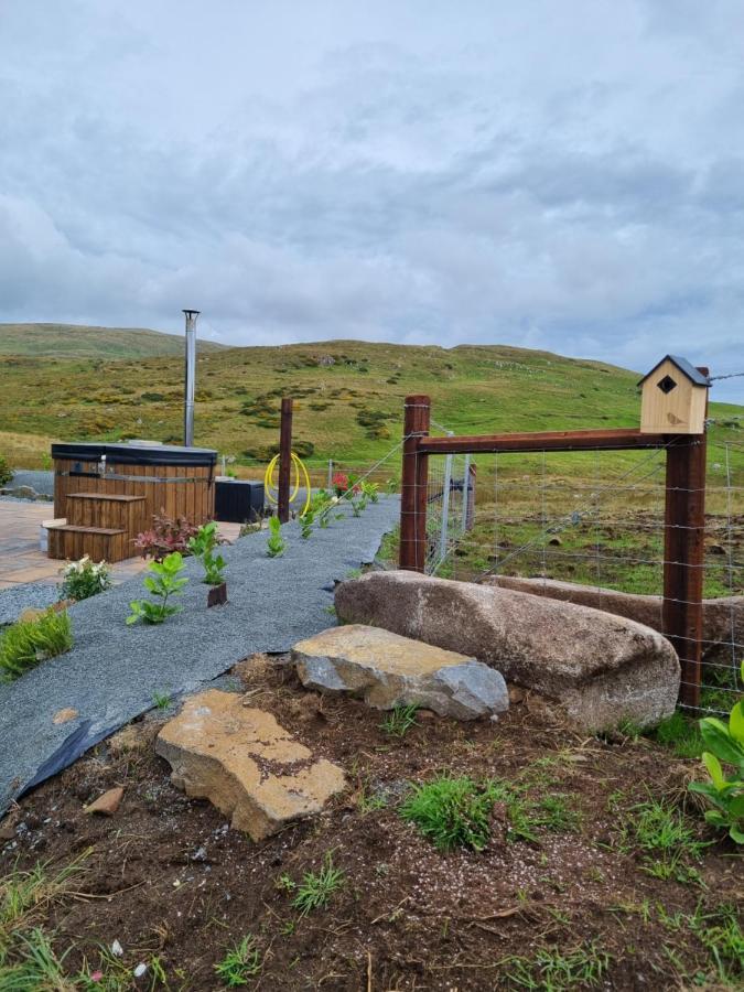Black Hut At Slieve Croob Glamping Ballyward ภายนอก รูปภาพ